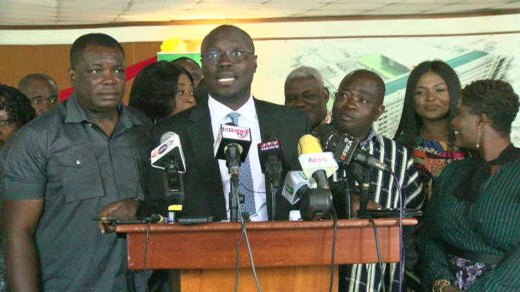 Akufo-Addo’s reshuffle uninspiring; won’t address economic mess – Ato Forson