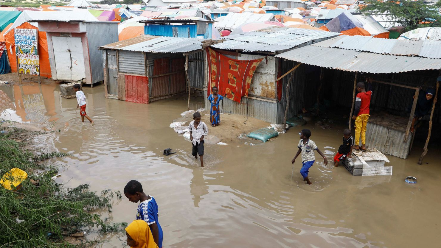 Many displaced as floods wreak havoc in Kenya.