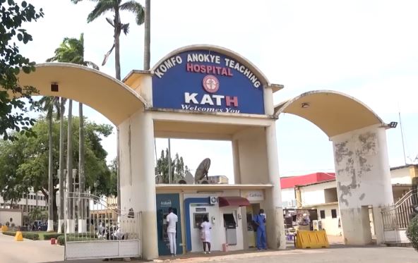 Komfo Anokye: Patients stranded as doctors strike over ejection notice