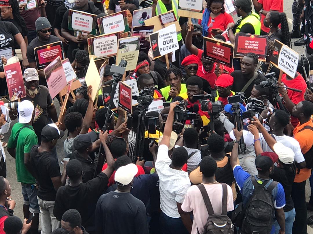 #FREETHECITIZENS, #STOPGALAMSEY DEMO: Protestors issue 7-day ultimatum