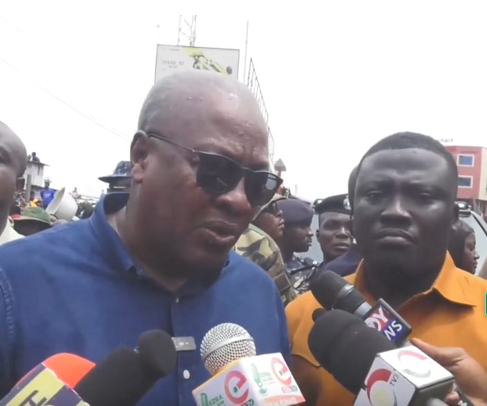 Mahama visits Adum fire victims; pledges Govt support to them