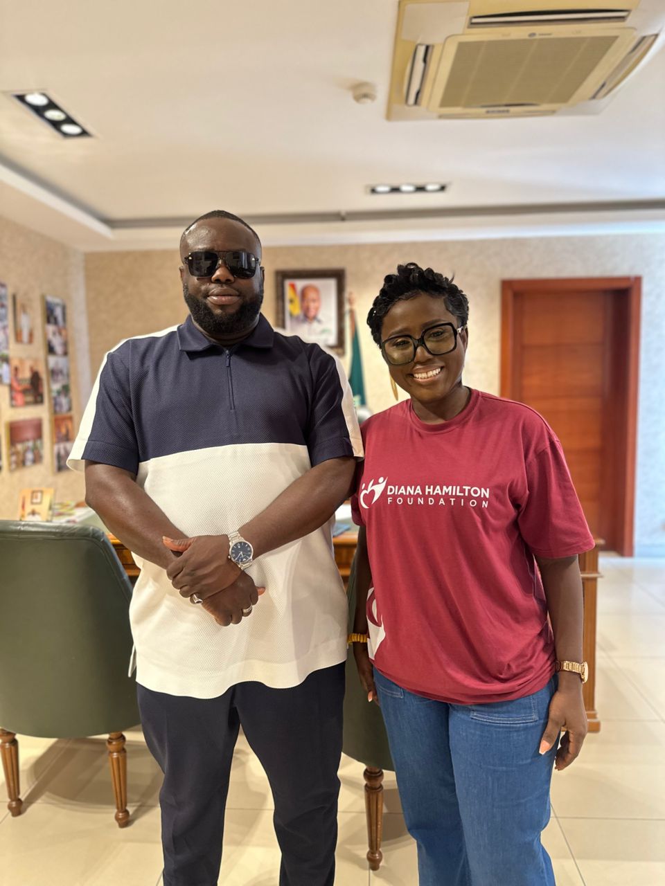 Gospel musician Diana Hamilton feeds over 450 schoolchildren at Bukom park