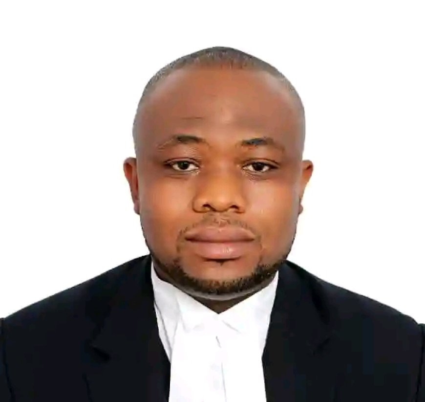 Ghana Post deputy MD brings Christmas cheer to widows, widowers, and the happy family team in Bibiani Anhwiaso Bekwai